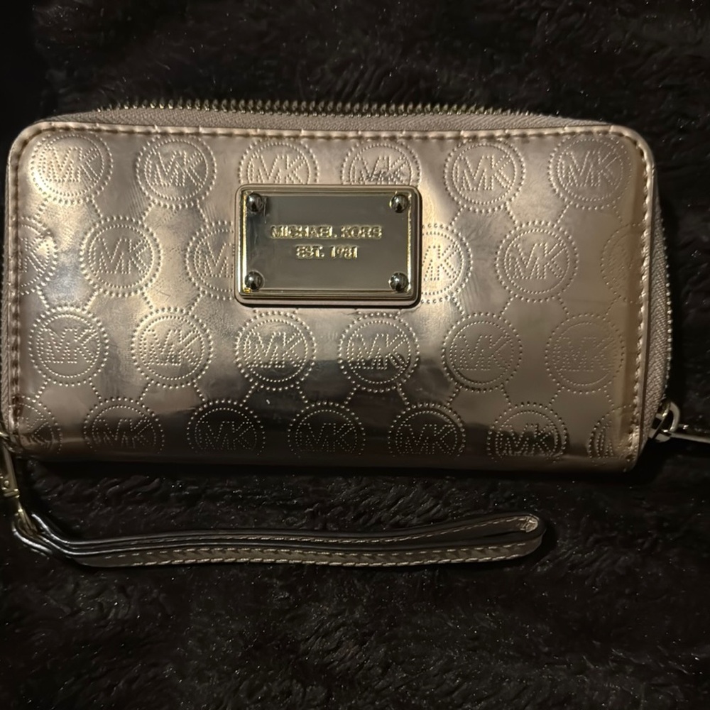 Michael Kors Shimmering Gold Wristlet